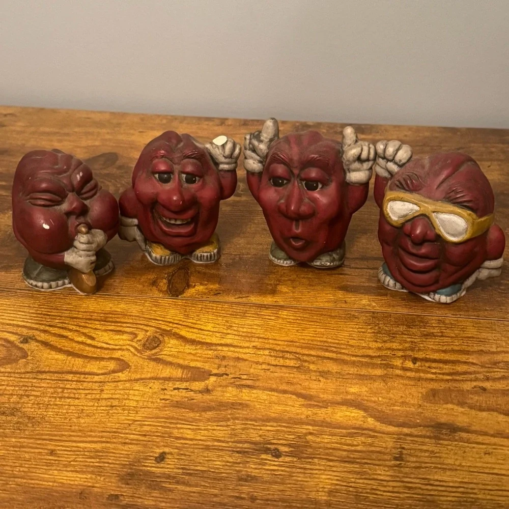Vintage California Raisins Ceramic Figurines Set Of‎ 4 1980s Advertising Display